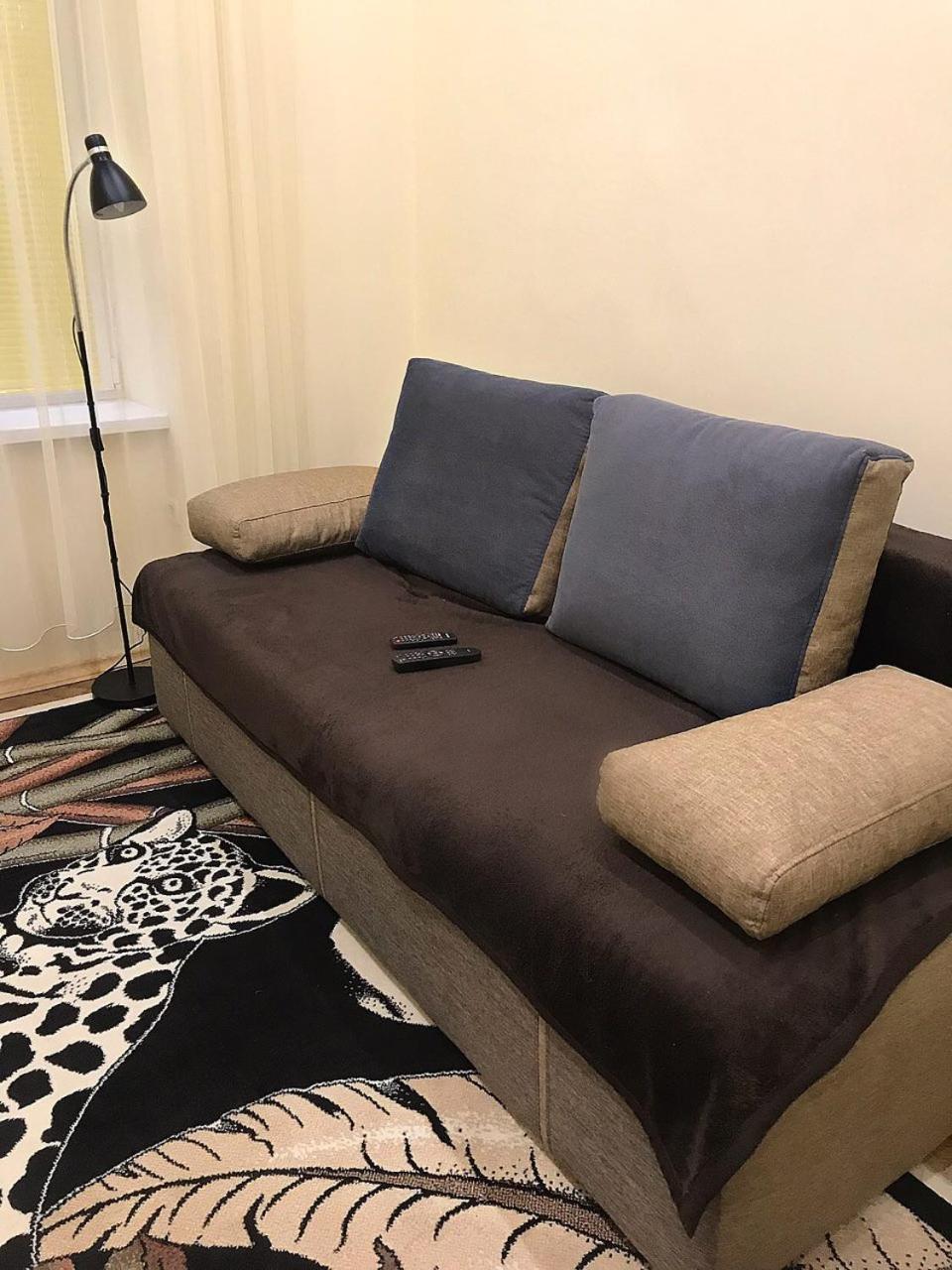 Apartament At Park リヴィウ エクステリア 写真